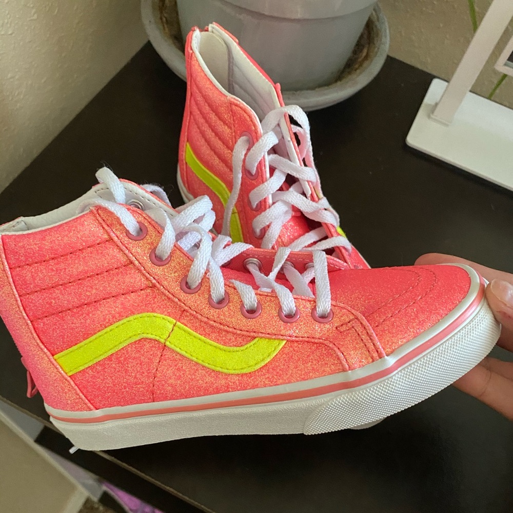 Girls vans